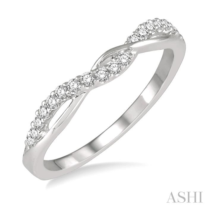 STACKABLE DIAMOND FASHION BAND