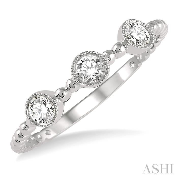 DIAMOND FASHION RING