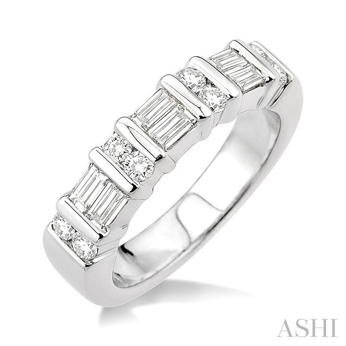 //www.sachsjewelers.com/upload/product_ashi/32371FHWG_ANGVEW_ENLRES.jpg