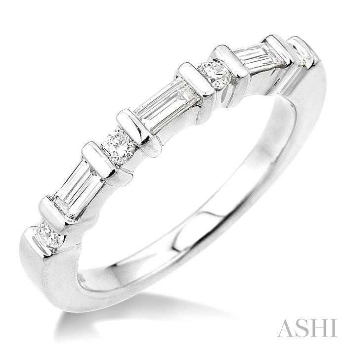 //www.sachsjewelers.com/upload/product_ashi/32373FHWG_ANGVEW_ENLRES.jpg