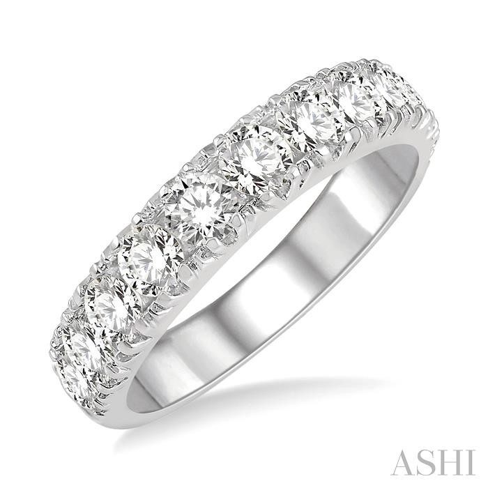 11 STONE DIAMOND WEDDING BAND