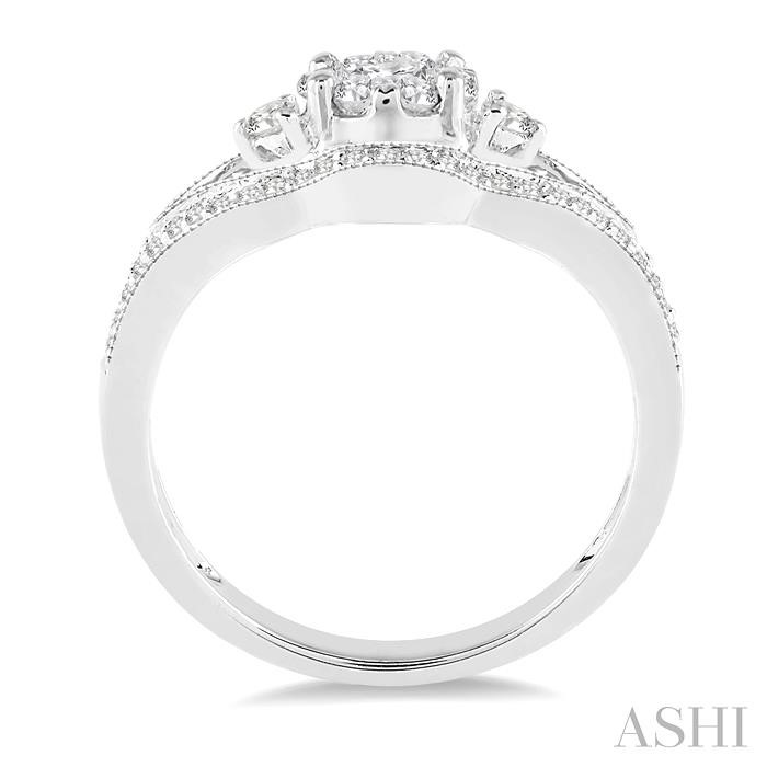Round Shape Lovebright Diamond Ring-3