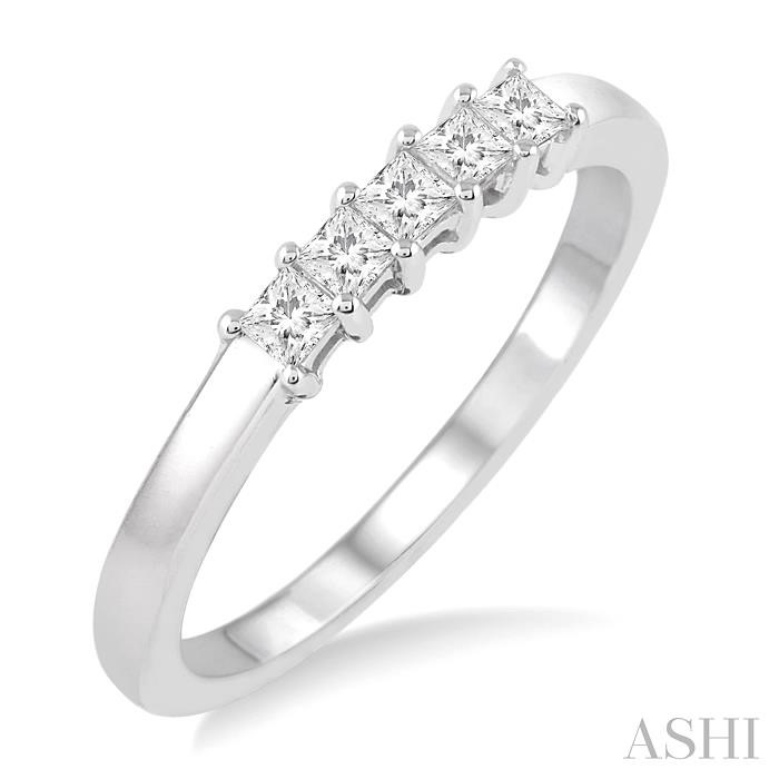 PRINCESS SHAPE 5 STONE DIAMOND WEDDING BAND