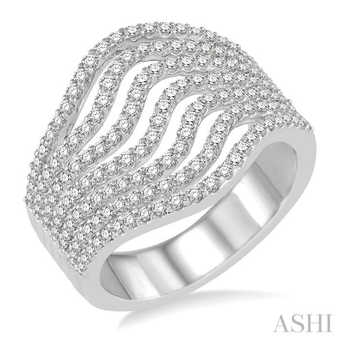 DIAMOND FASHION RING