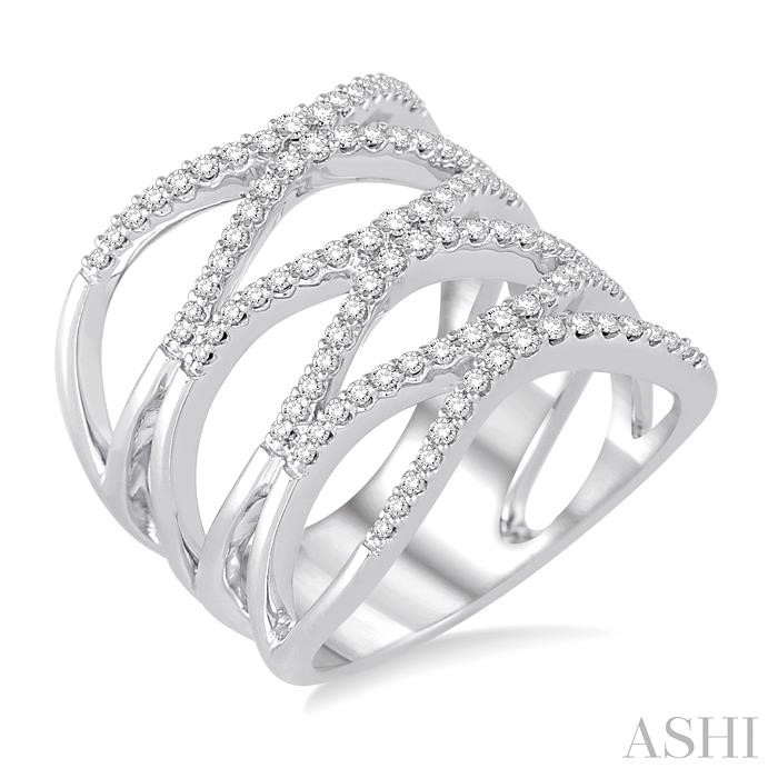 DIAMOND FASHION RING