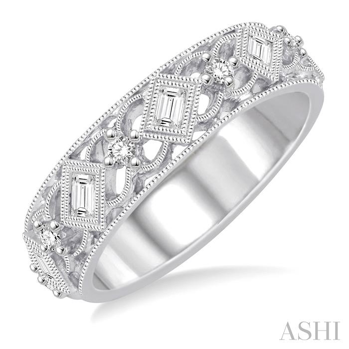 //www.sachsjewelers.com/upload/product_ashi/35613FHWG_ANGVEW_ENLRES.jpg