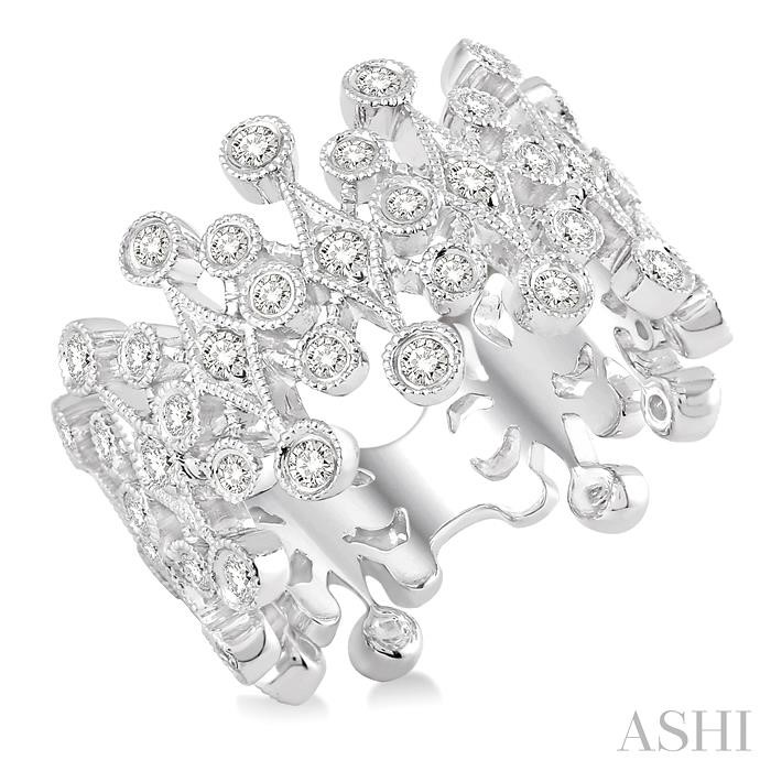 //www.sachsjewelers.com/upload/product_ashi/35623FHWG_ANGVEW_ENLRES.jpg