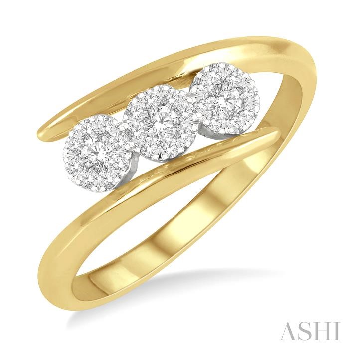 3 STONE LOVEBRIGHT DIAMOND FASHION RING