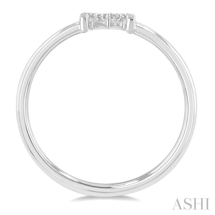 Block 'M' Initial Diamond Ring-3