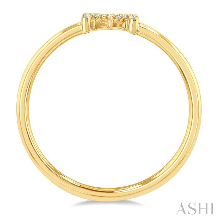 Block 'M' Initial Diamond Ring-3