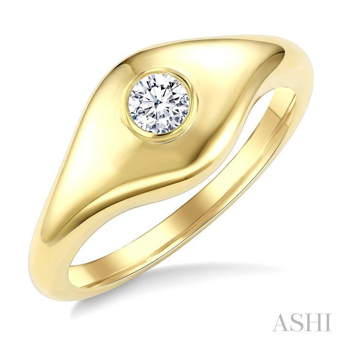 Round Shape Diamond Fashion Signet Ring