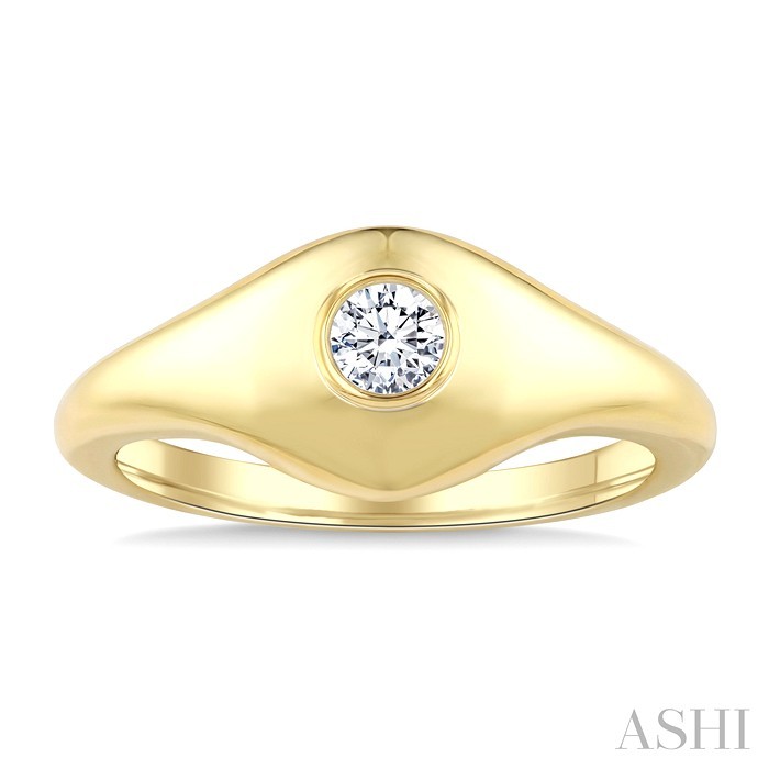 Round Shape Diamond Fashion Signet Ring