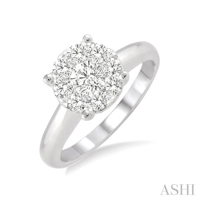 ROUND SHAPE LOVEBRIGHT ESSENTIAL DIAMOND RING