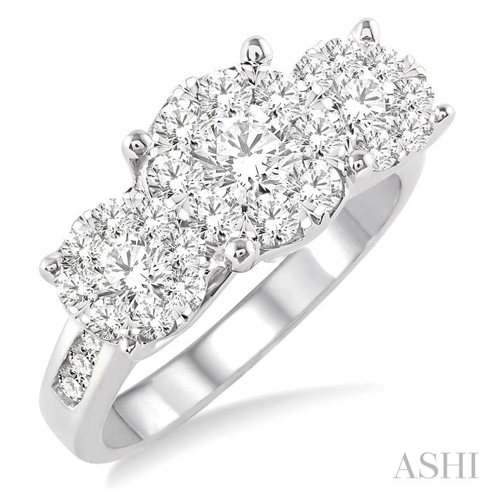 PAST PRESENT & FUTURE LOVEBRIGHT ESSENTIAL DIAMOND RING