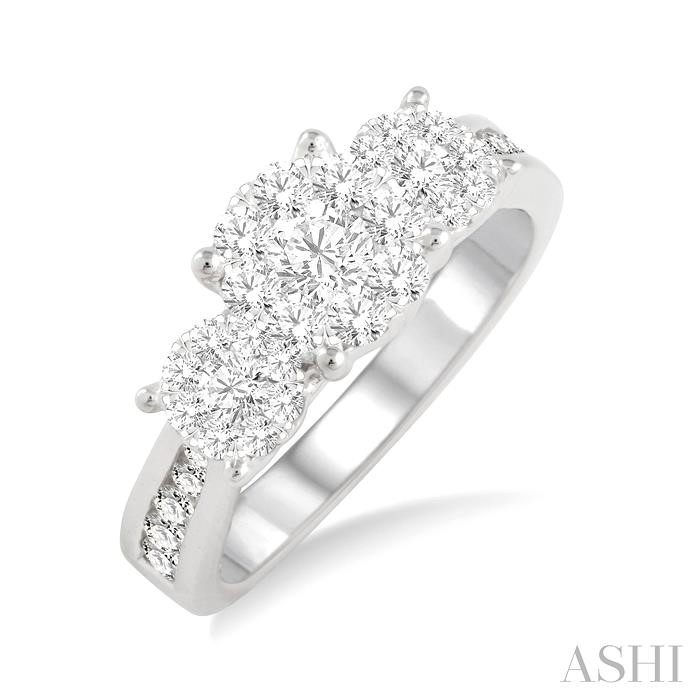 PAST PRESENT & FUTURE LOVEBRIGHT ESSENTIAL DIAMOND RING