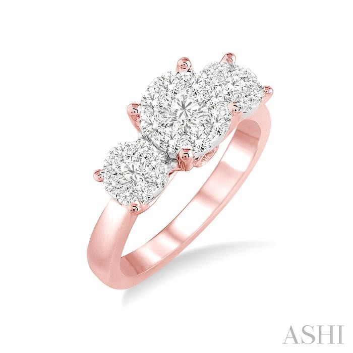 PAST PRESENT & FUTURE LOVEBRIGHT ESSENTIAL DIAMOND ENGAGEMENT RING