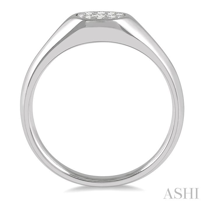 Oval Shape East-West Lovebright Essential Diamond Signet Ring-3