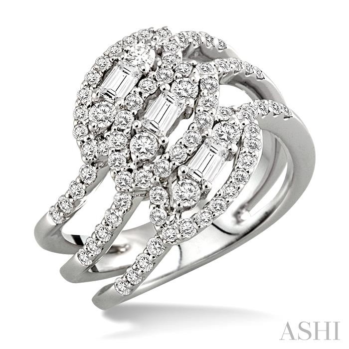 DIAMOND FASHION RING