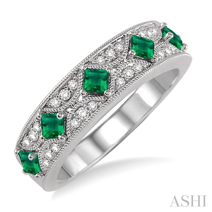 //www.sachsjewelers.com/upload/product_ashi/46298FHEMWG_ANGVEW_ENLRES.jpg