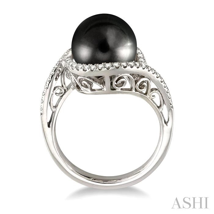 Black Pearl & Halo Diamond Ring-3