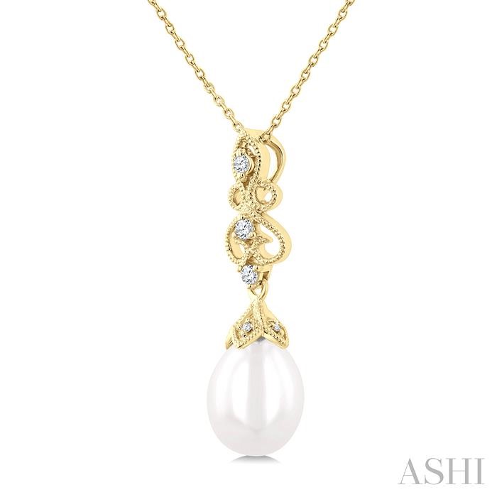 Pearl & Diamond Fashion Pendant