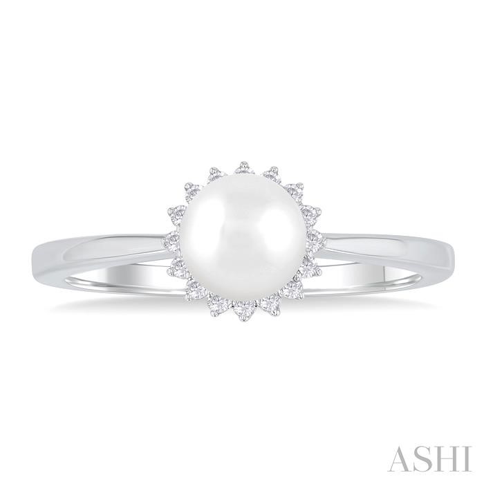 Pearl & Petite Halo Diamond Fashion Ring-2