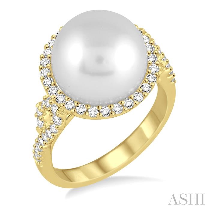 PEARL & HALO DIAMOND RING