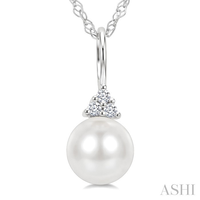 Pearl & Diamond Fashion Pendant