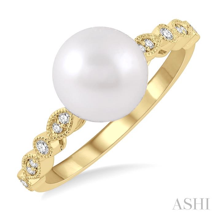 PEARL & DIAMOND FASHION RING