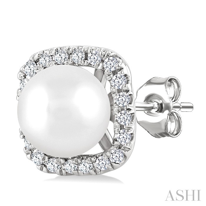 Pearl & Petite Halo Diamond Fashion Earrings