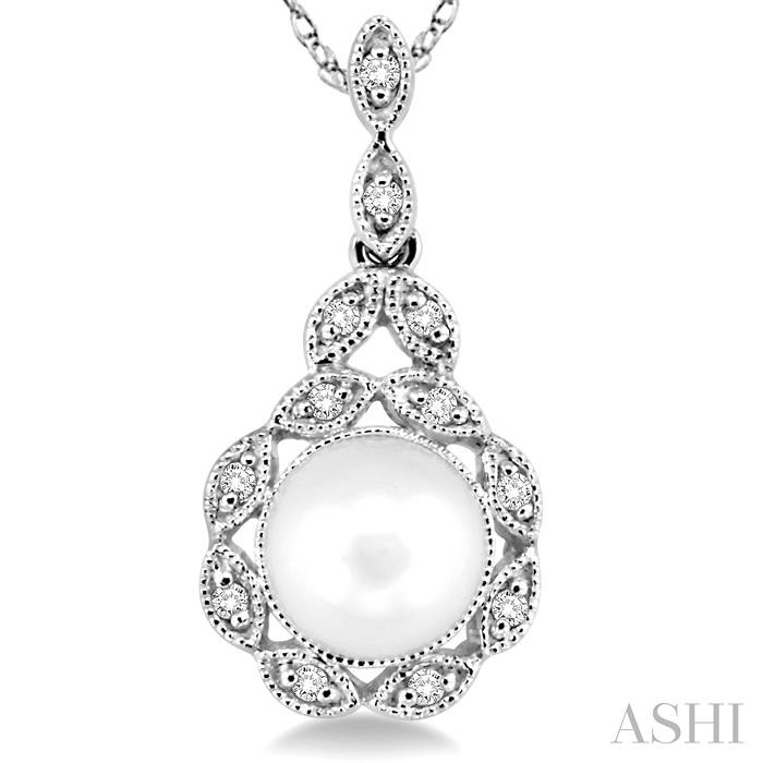 Pearl & Halo Diamond Fashion Pendant-3