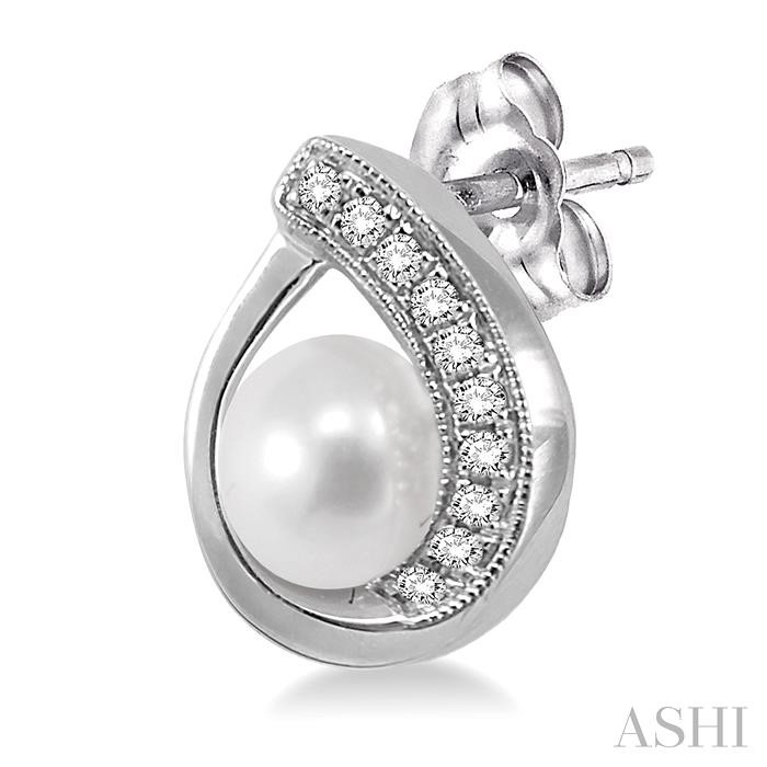 Pearl & Diamond Fashion Earrings-3