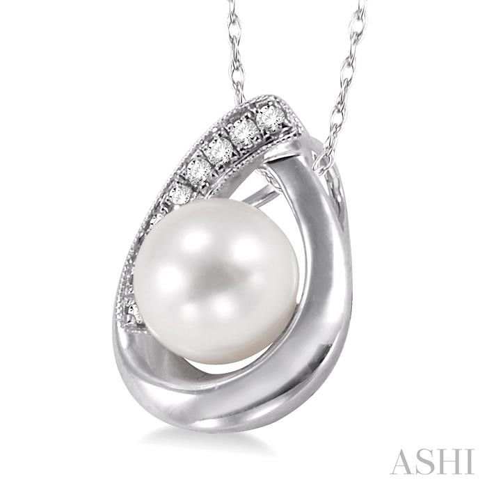Pearl & Diamond Fashion Pendant-2