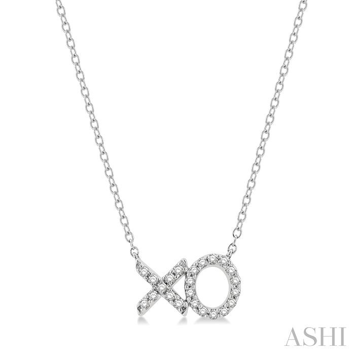 X & O PETITE DIAMOND FASHION PENDANT