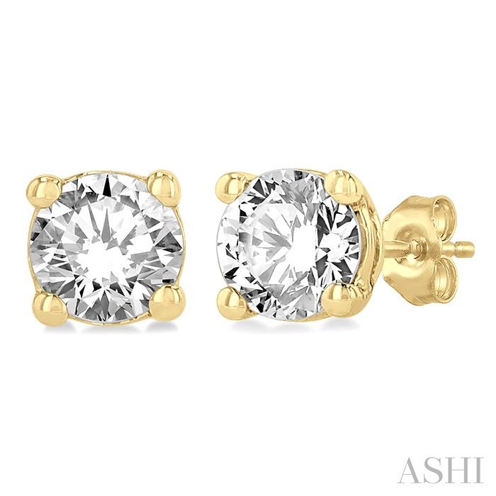 Round Shape Diamond Stud Earrings