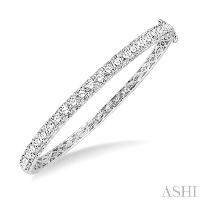 STACKABLE DIAMOND BANGLE