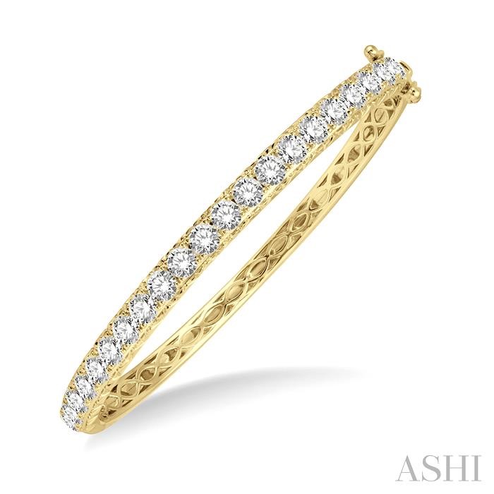 STACKABLE DIAMOND BANGLE