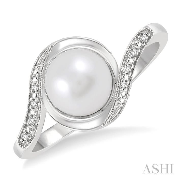 SILVER PEARL & DIAMOND RING