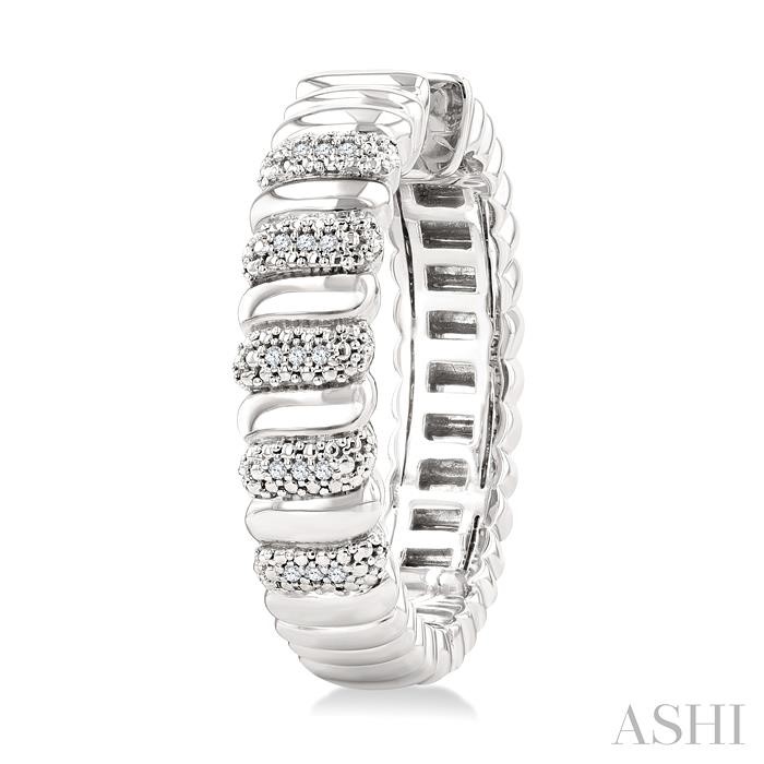 Silver Bold Ribbed Diamond Hoop Fashion Earrings