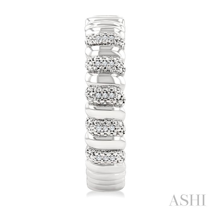 Silver Bold Ribbed Diamond Hoop Fashion Earrings