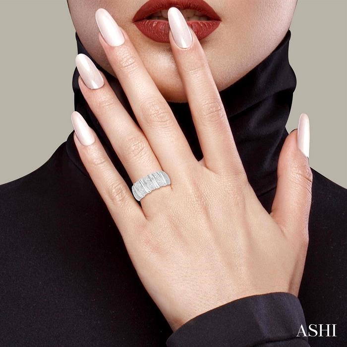 Silver Bold Ribbed Diamond Wide Band
