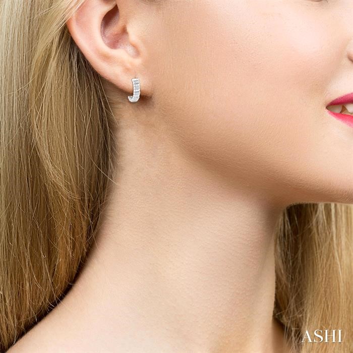 Silver Bold Ribbed Diamond Half Hoop Earrings