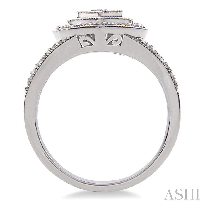 Silver Heart Shape Diamond Fashion Ring-3