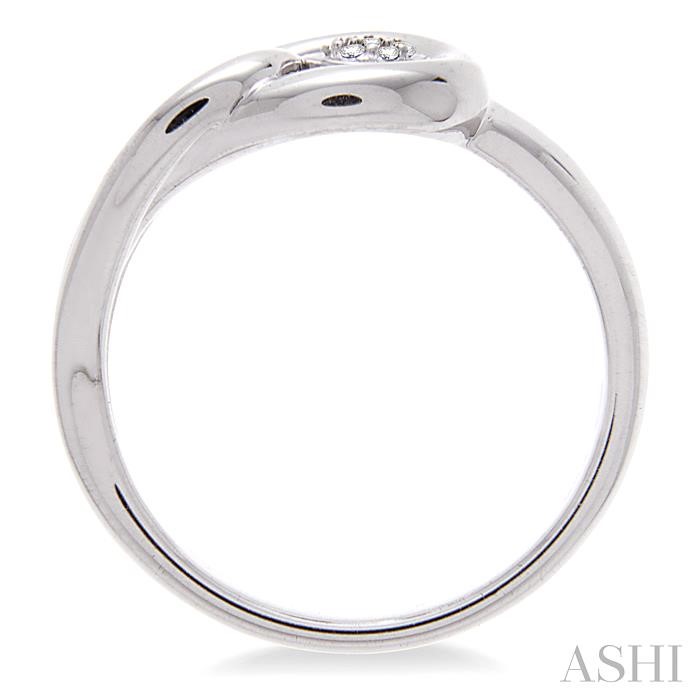 Silver Round Shape Diamond Ring-3
