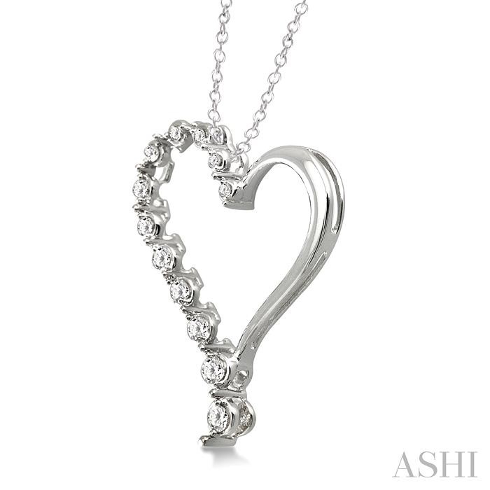 Silver Heart Shape Journey Diamond Fashion Pendant-2
