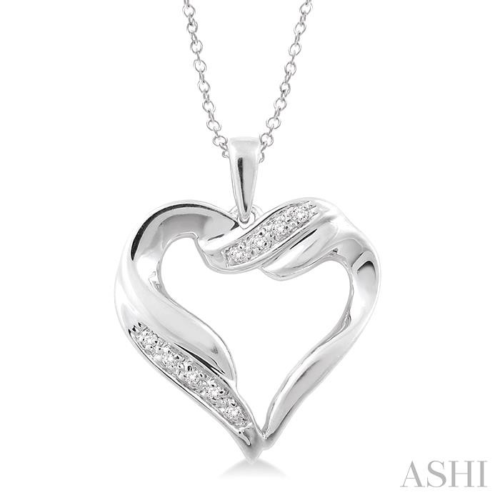 SILVER HEART SHAPE DIAMOND FASHION PENDANT