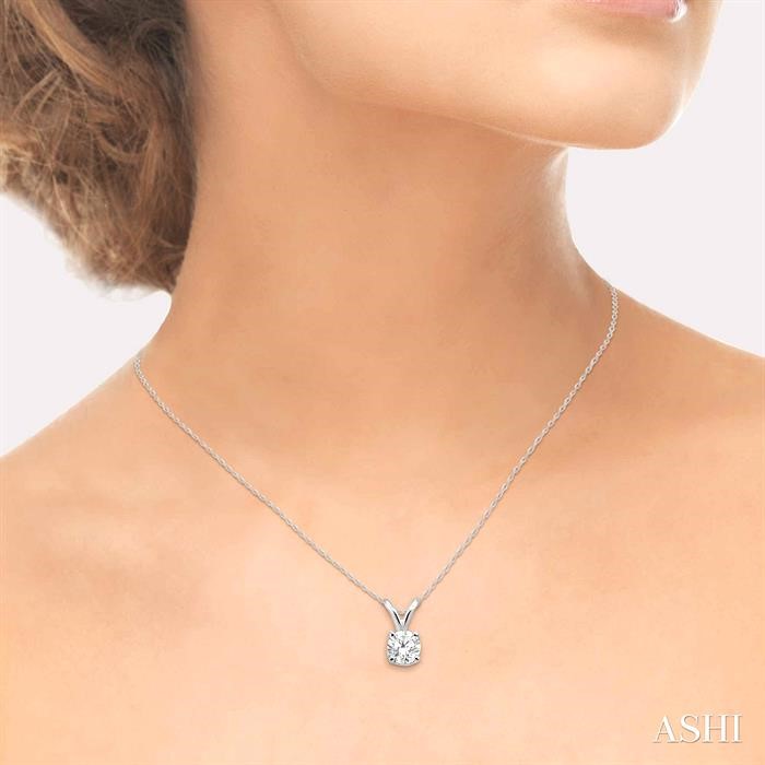Round Shape Diamond Solitaire Pendant-4