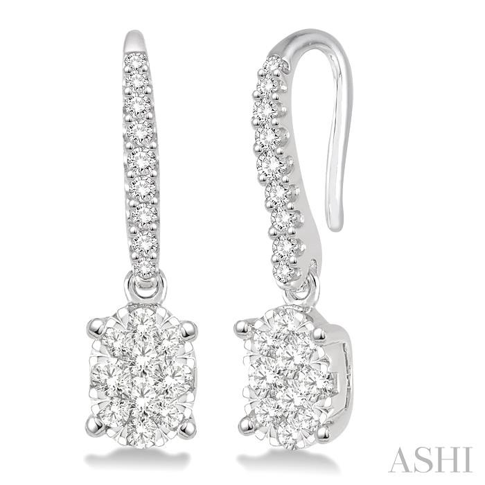 OVAL SHAPE LOVEBRIGHT ESSENTIAL DIAMOND EARRINGS