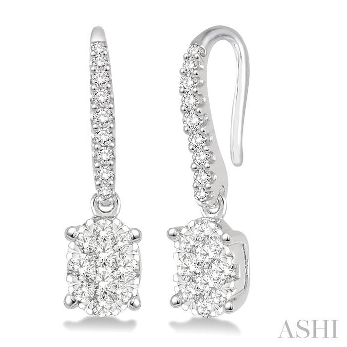 OVAL SHAPE LOVEBRIGHT ESSENTIAL DIAMOND EARRINGS