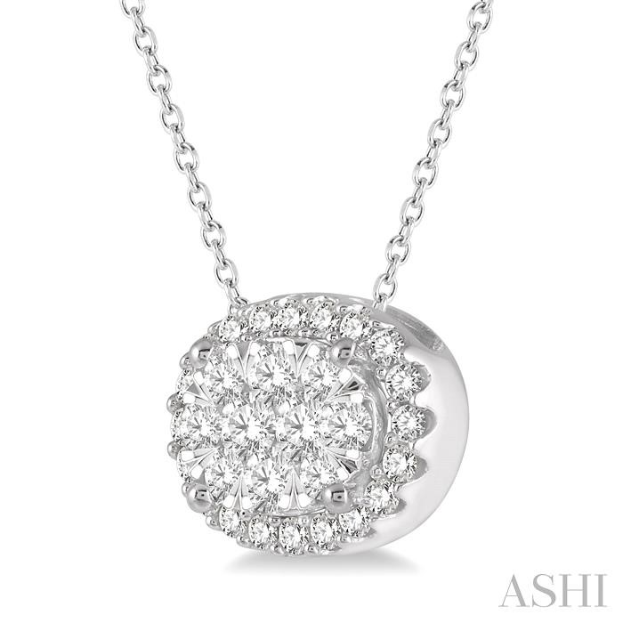 Oval Shape East-West Halo Lovebright Essential Diamond Pendant-2